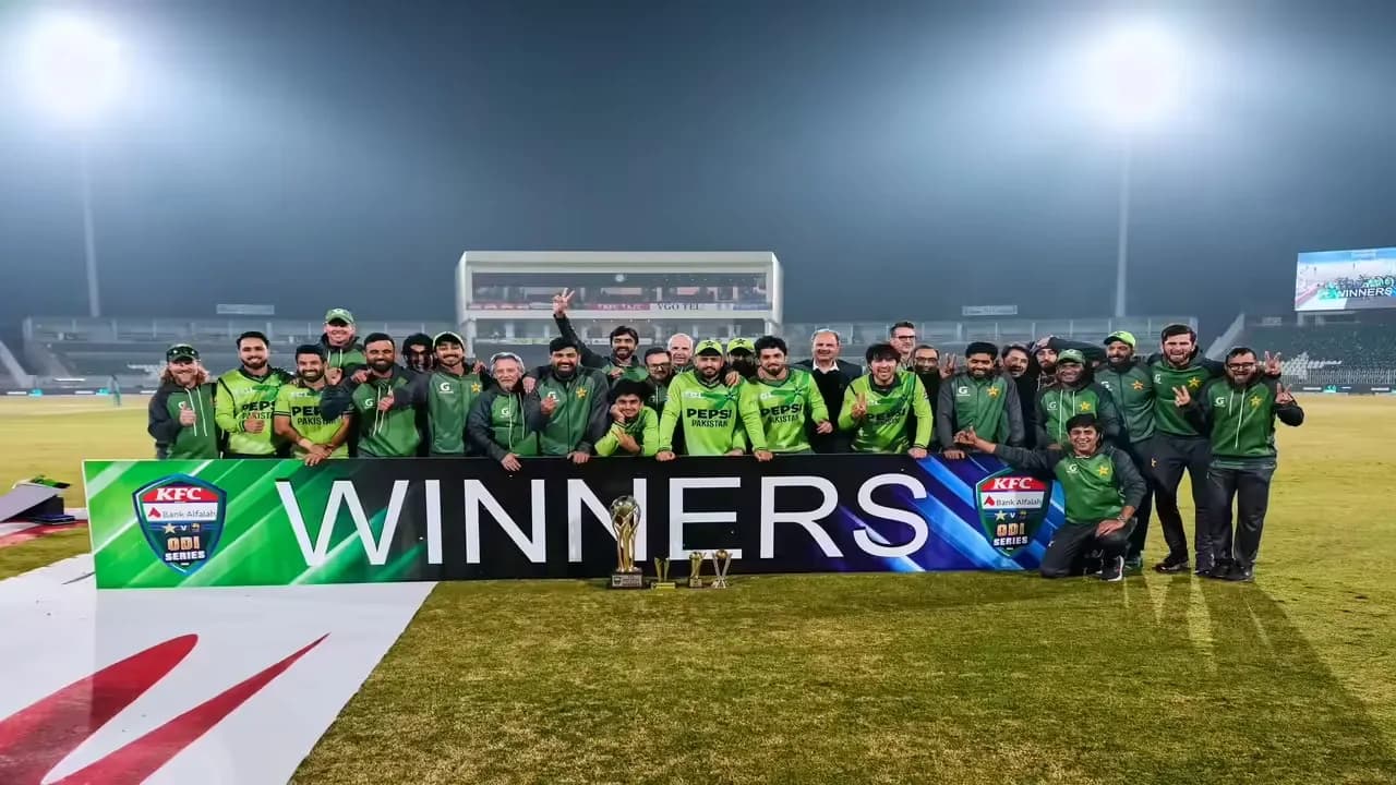 Pakistan Dominates Sri Lanka With a 3–0 ODI Series Win