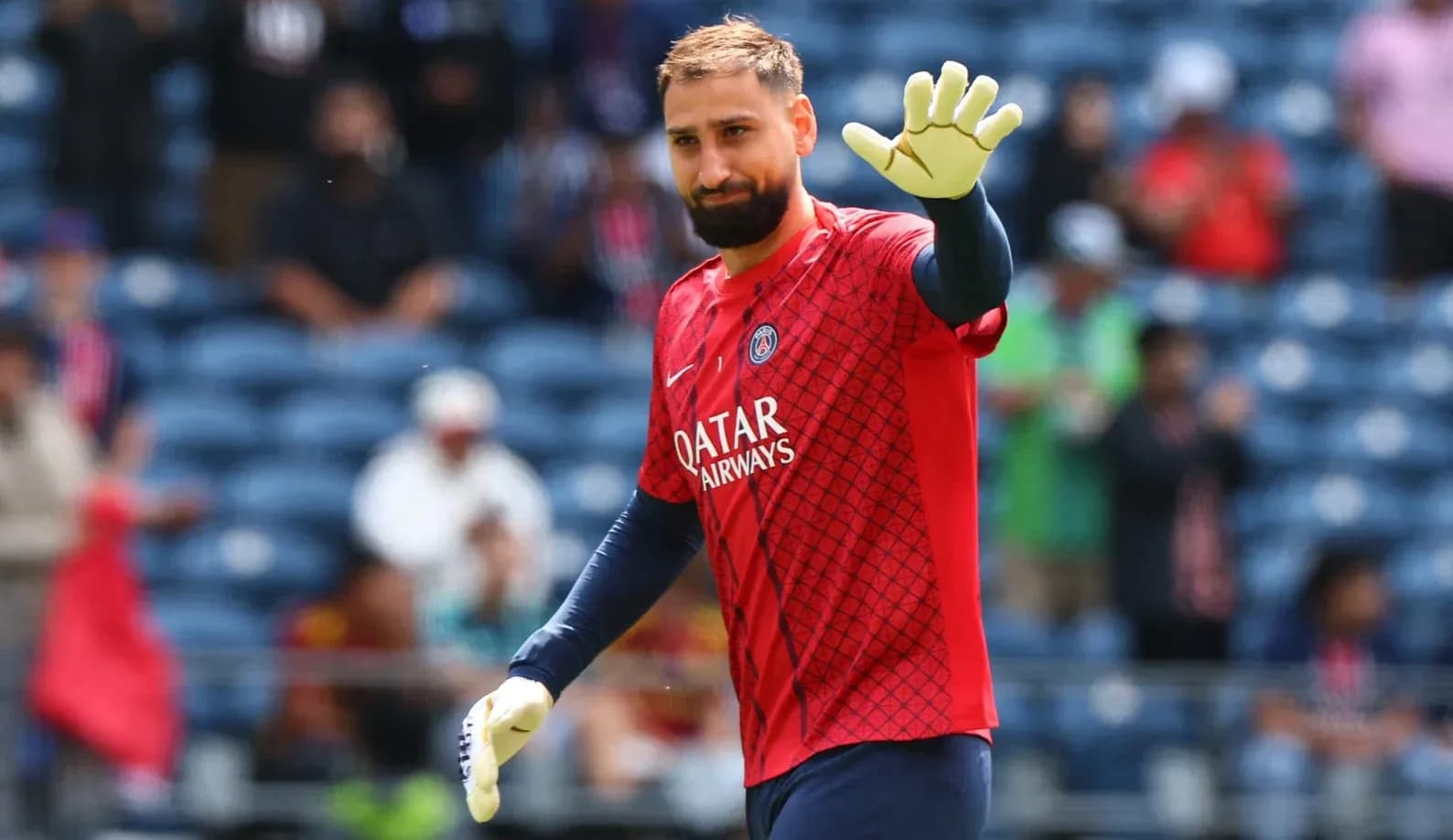 Italy Star Goalkeeper Donnarumma Signs for Manchester City