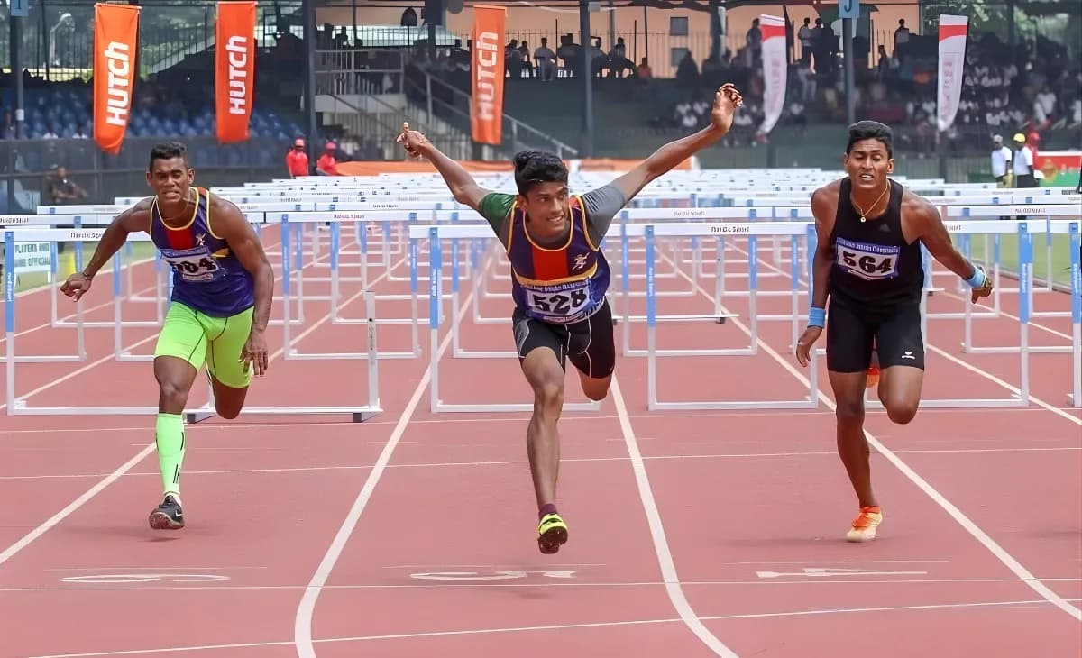 Roshan Ranatunga Shines with Silver at South Asian Athletics Championship