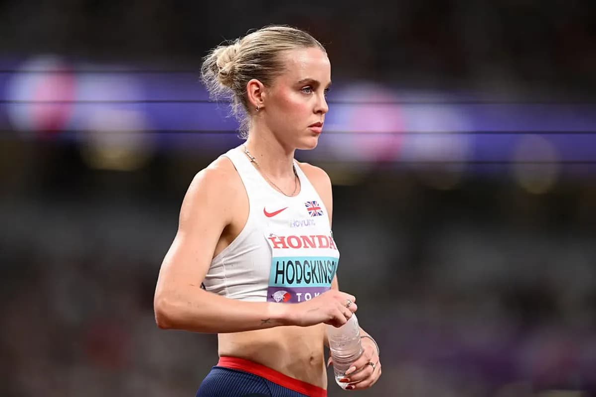 Hodgkinson Opens World Title Campaign with Victory
