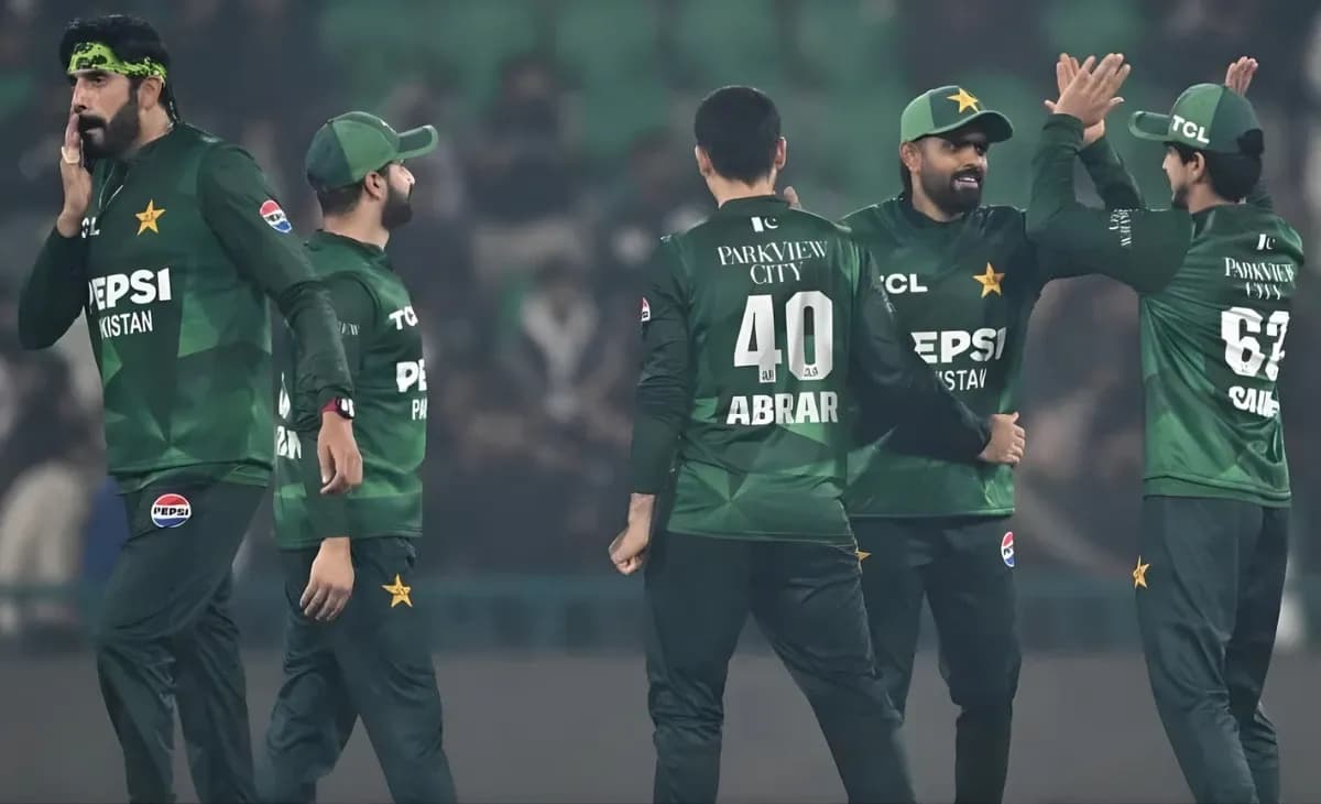 Pakistan Beat Netherlands in Thrilling T20 World Cup Opener