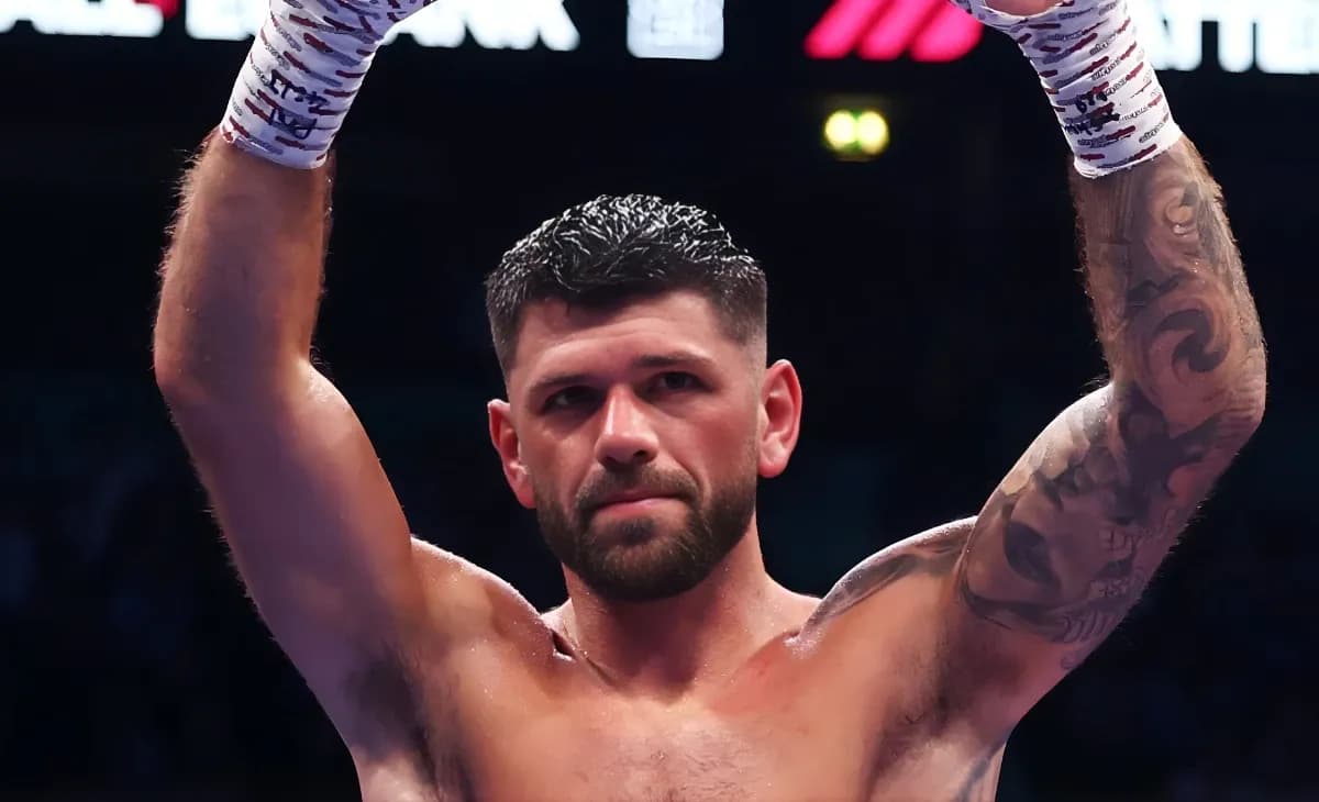 Cordina Steps Closer to Two‑Weight World Title After Win