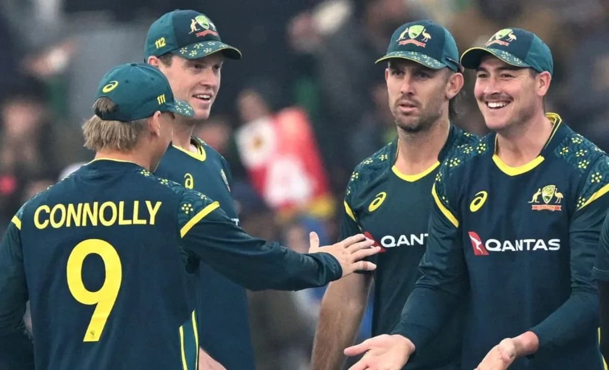 Australia Dominate Ireland in T20 World Cup Win