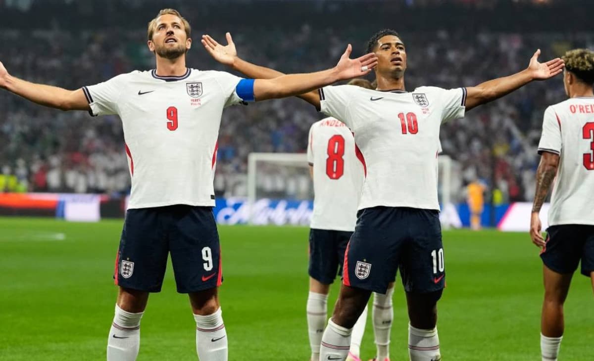 England Outlast Mexico in Five-Goal World Cup Thriller