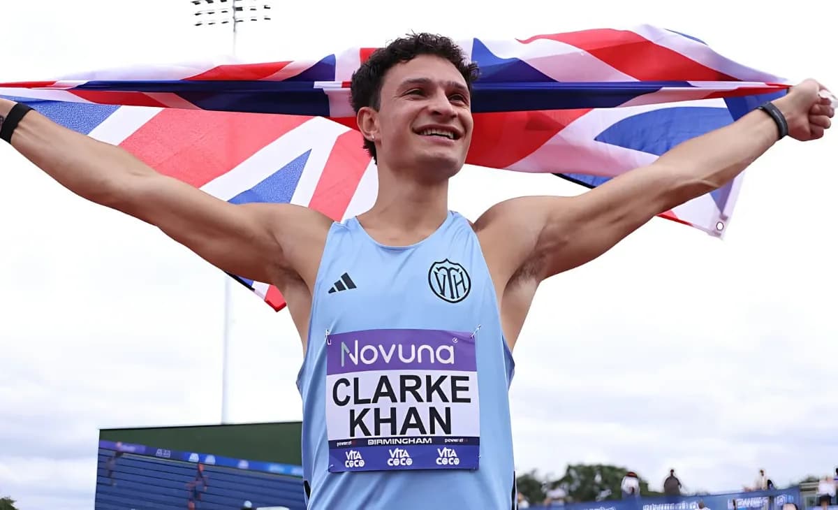 Clarke-Khan Claims UK Championship Crown